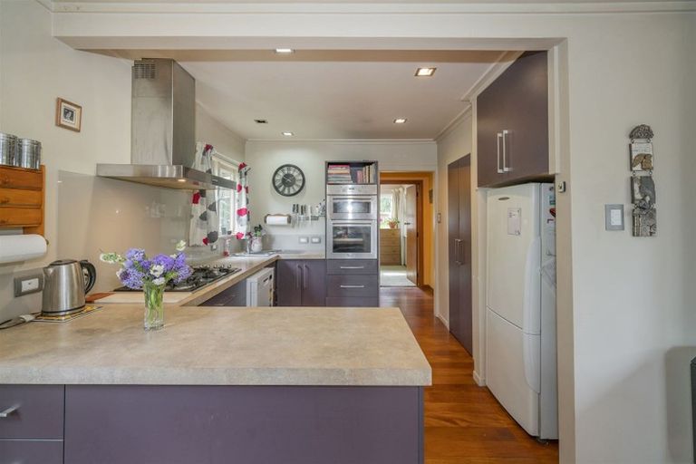 Photo of property in 142 Brunton Crescent, Thames, 3500