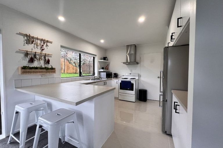 Photo of property in 3/51 Redoubt Road, Goodwood Heights, Auckland, 2105