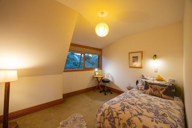 Photo of property in 96 Clifton Terrace, Fitzherbert, Palmerston North, 4410