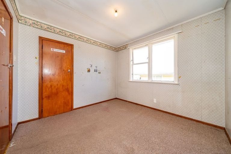 Photo of property in 72 Castor Crescent, Cannons Creek, Porirua, 5024