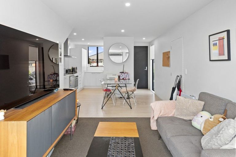 Photo of property in 9 Verlamio Lane, Edgeware, Christchurch, 8013