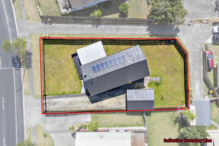 Photo of property in 71 Etherton Drive, Weymouth, Auckland, 2103