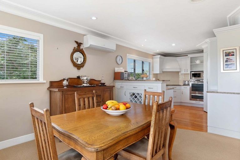 Photo of property in 30 Hinewa Road, Otumoetai, Tauranga, 3110