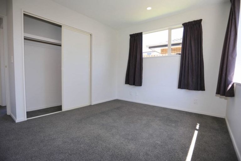 Photo of property in 4/2 Broadbent Street, Riccarton, Christchurch, 8041