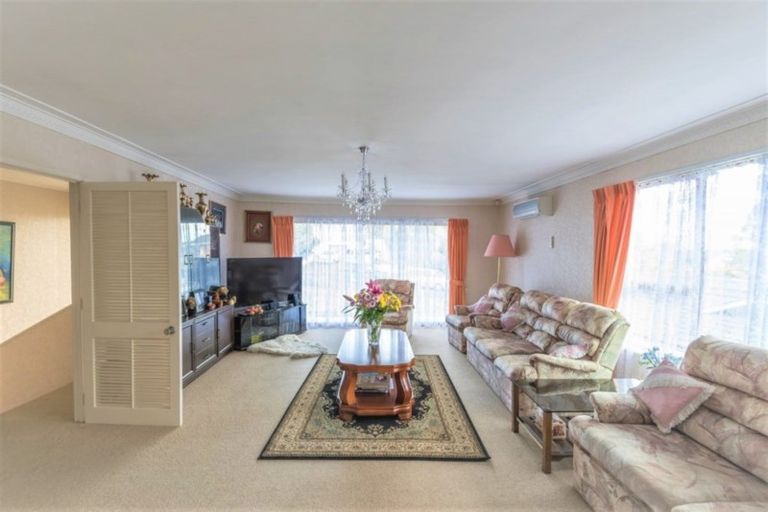 Photo of property in 3 Maugham Drive, Bucklands Beach, Auckland, 2014