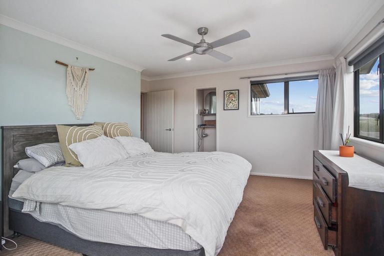 Photo of property in 5 Goble Road, Clarks Beach, Pukekohe, 2679