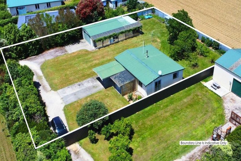 Photo of property in 374 Abel Tasman Drive, Motupipi, Takaka, 7183
