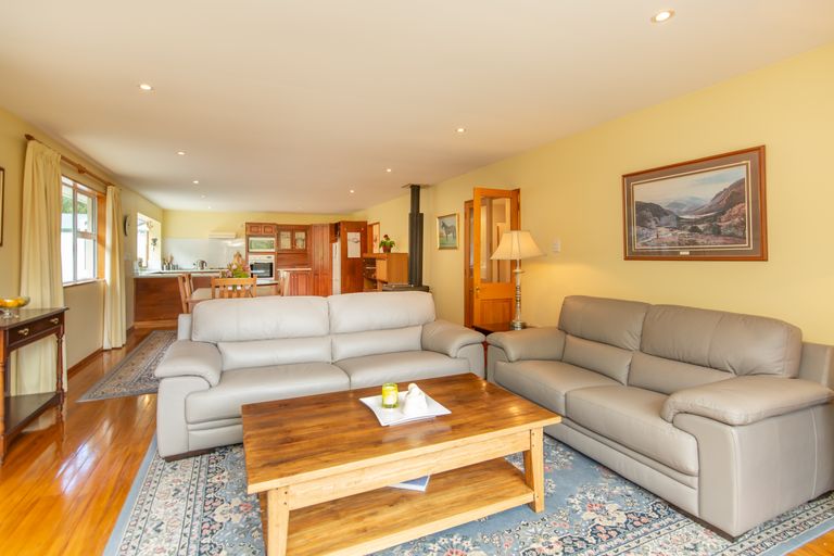 Photo of property in 12 Manna Place, West Melton, Christchurch, 7675