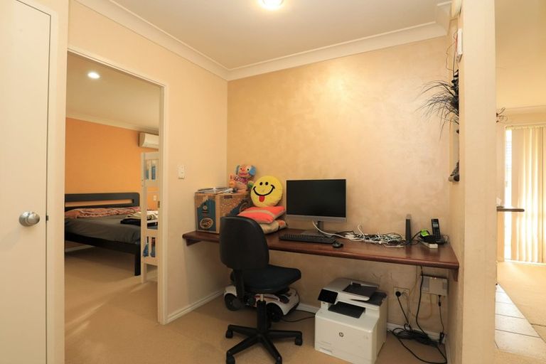 Photo of property in 13 Redcastle Drive, East Tamaki, Auckland, 2013