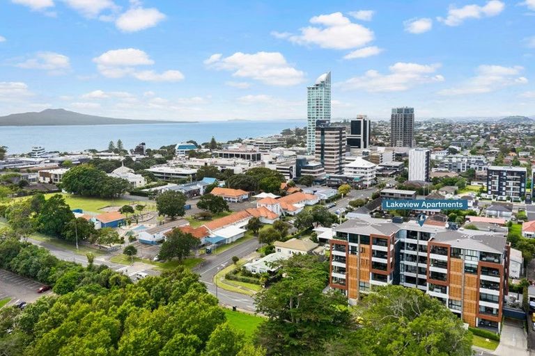 Photo of property in 2/28g Killarney Street, Takapuna, Auckland, 0622