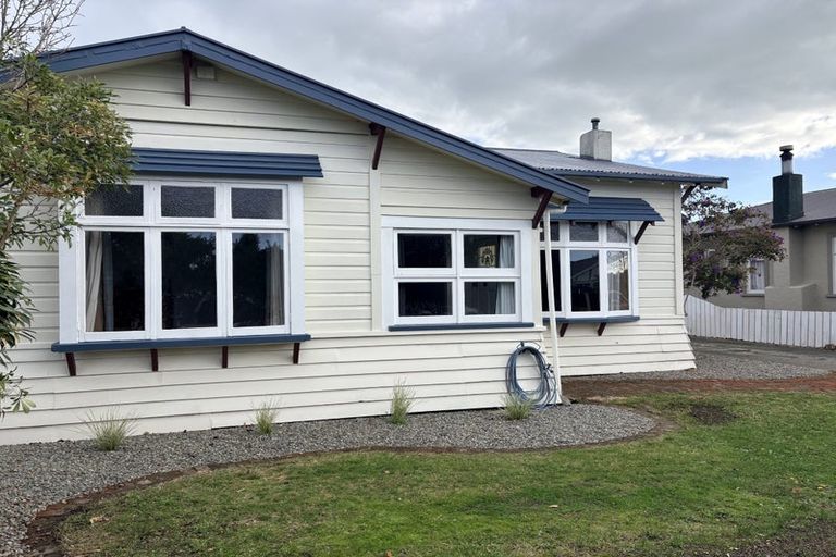 Photo of property in 24 Lyndhurst Street, Takaro, Palmerston North, 4412
