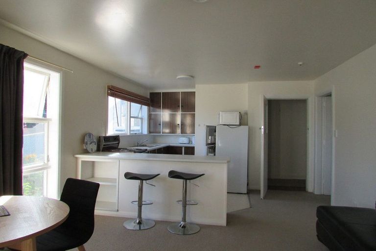 Photo of property in 2 Hawkhurst Road, Lyttelton, 8082