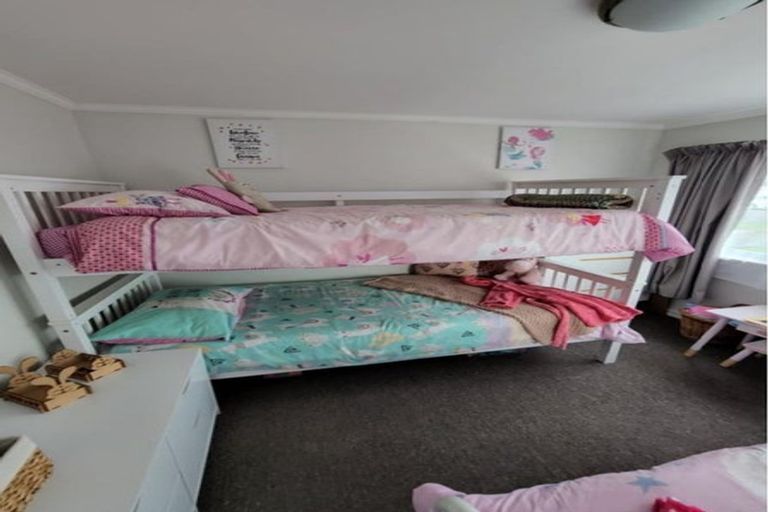 Photo of property in 8 Sussex Street, Levin, 5510