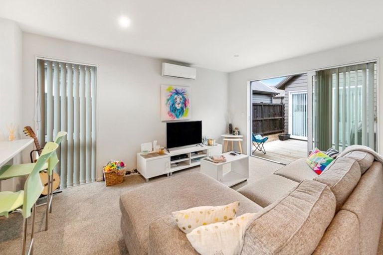 Photo of property in 39 Battalion Drive, Papakura, 2110