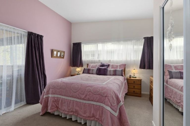 Photo of property in 111 Thomas Street, Stokes Valley, Lower Hutt, 5019