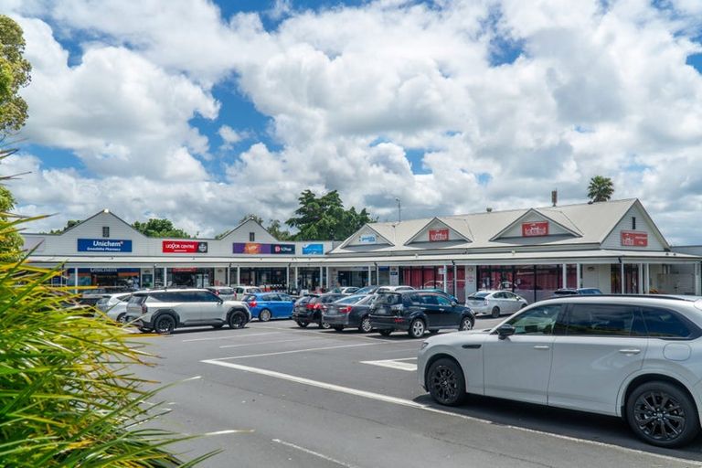 Photo of property in 39b Isobel Road, Greenhithe, Auckland, 0632