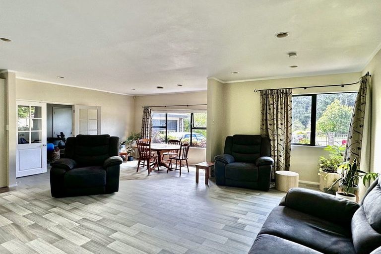 Photo of property in 63 Charles Prevost Drive, The Gardens, Auckland, 2105
