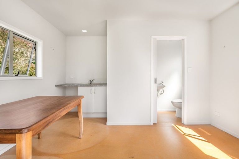 Photo of property in 218b Ocean Road, Whangamata, 3620