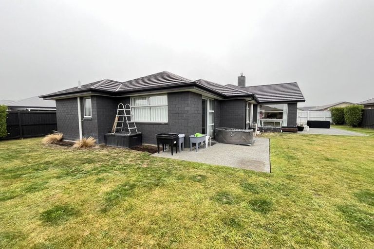 Photo of property in 16 Radcot Drive, Rolleston, 7615