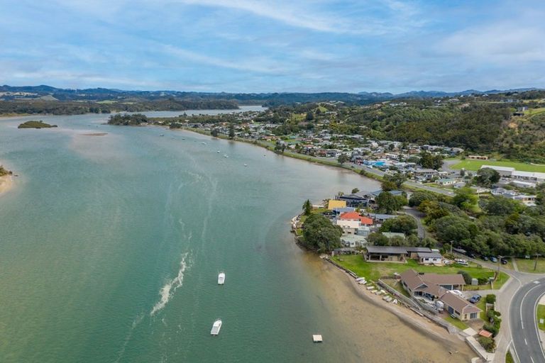 Photo of property in 1 Ewen Street, Ngunguru, Whangarei, 0173