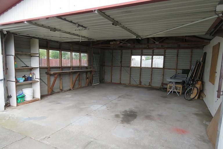 Photo of property in 9 Christian Street, Bryndwr, Christchurch, 8053