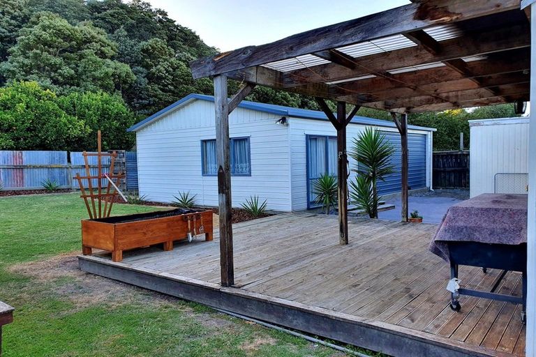 Photo of property in 28 Paraone Road, Tamarau, Gisborne, 4010