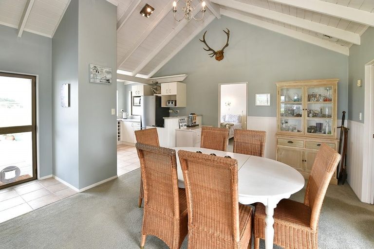 Photo of property in 167 Anderson Road, Helensville, 0875