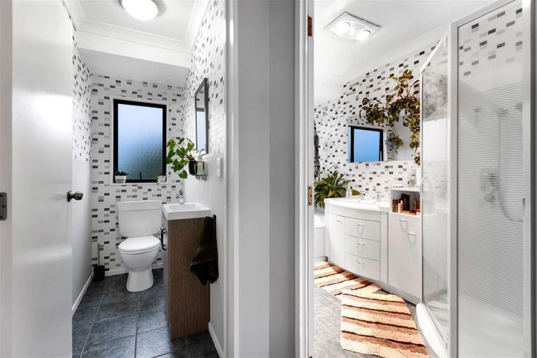 Photo of property in 1b Silvan Place, Bell Block, New Plymouth, 4312