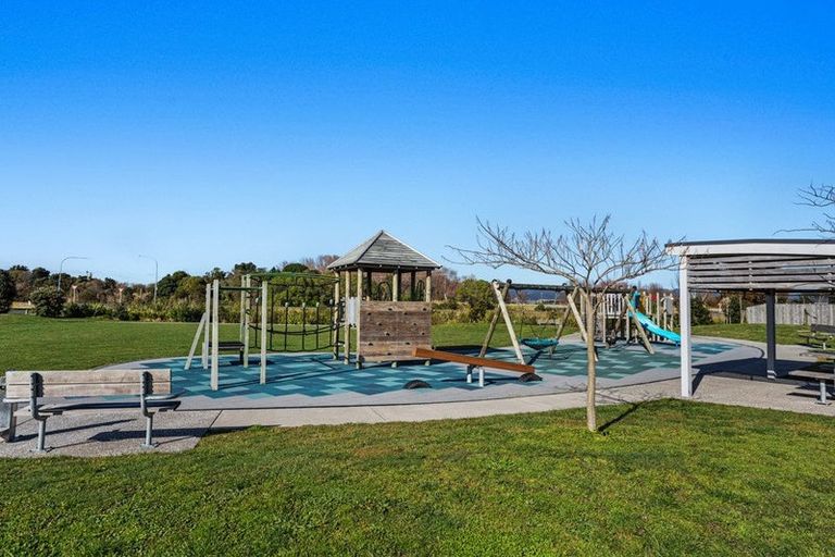 Photo of property in 6 Takahe Close, Coastlands, Whakatane, 3120