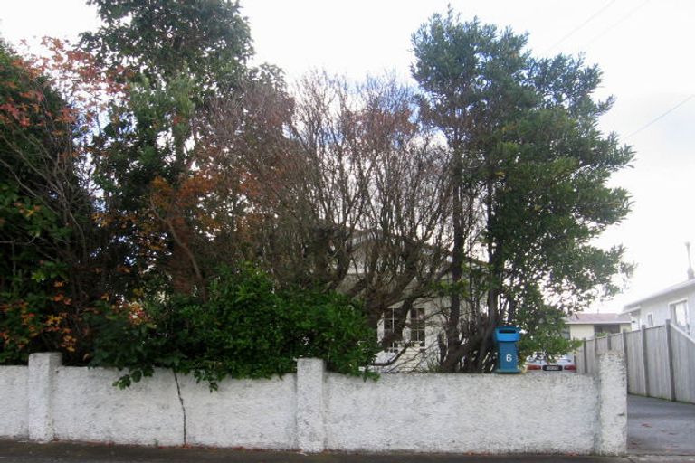 Photo of property in 6 Moana Grove, Waiwhetu, Lower Hutt, 5010