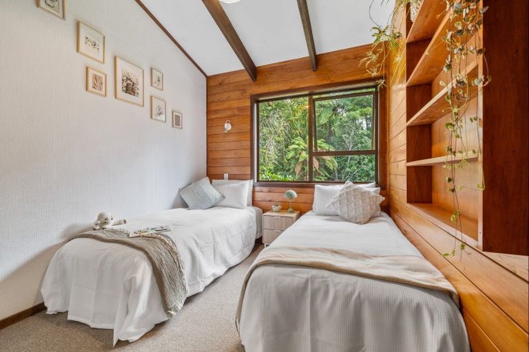 Photo of property in 66 Kent Terrace, Midhirst, Stratford, 4394