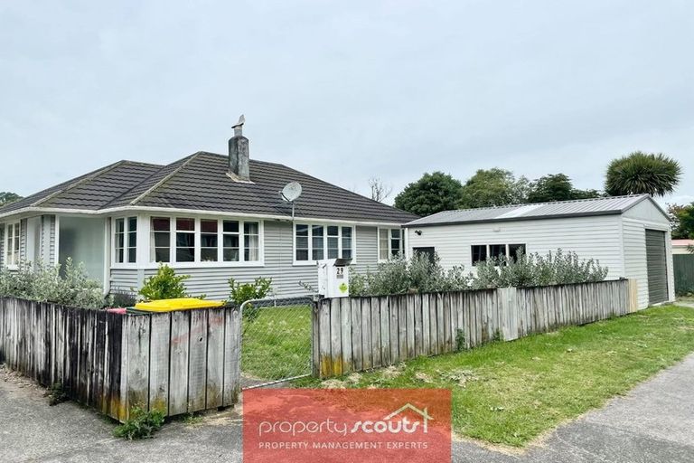 Photo of property in 29 Glenpark Avenue, Frankleigh Park, New Plymouth, 4310