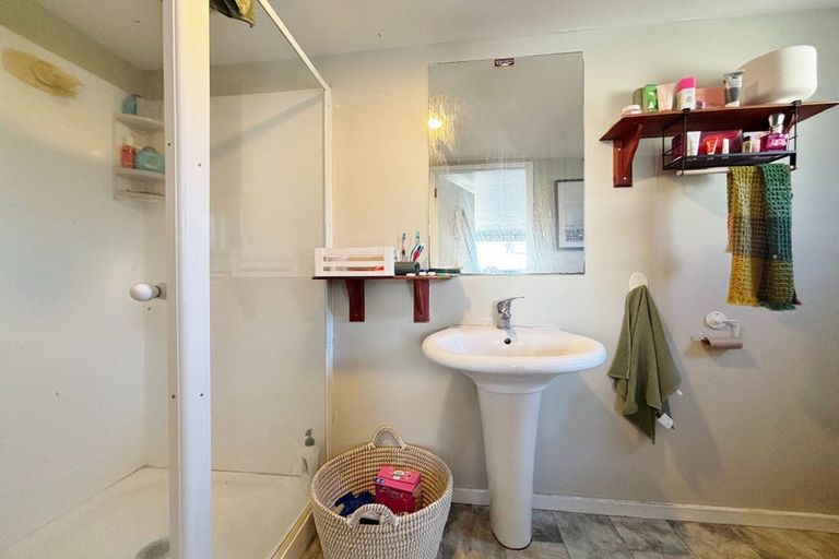 Photo of property in 24 Euston Street, Riccarton, Christchurch, 8041