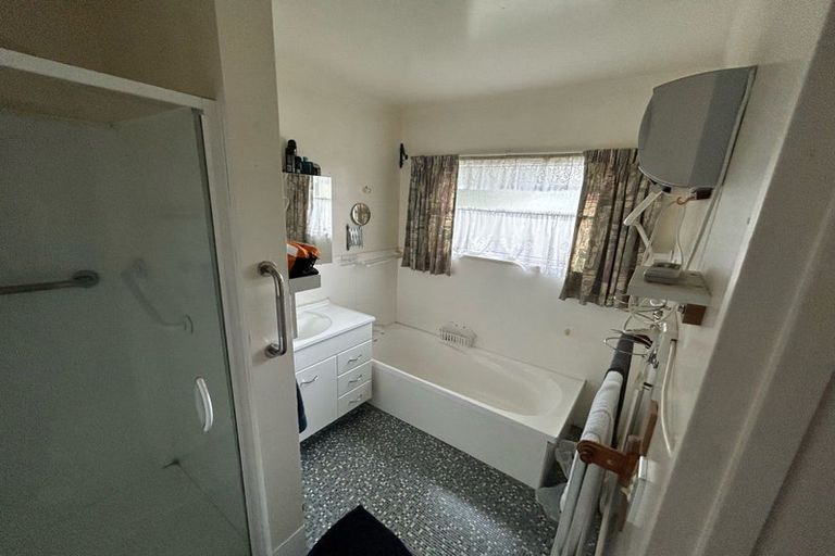 Photo of property in 58 Happy Valley Road, Owhiro Bay, Wellington, 6023