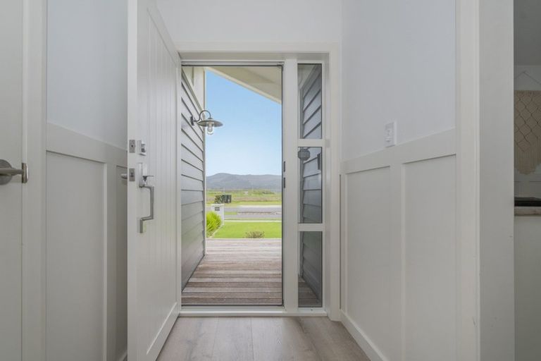 Photo of property in 94 Kupe Drive, Whitianga, 3510