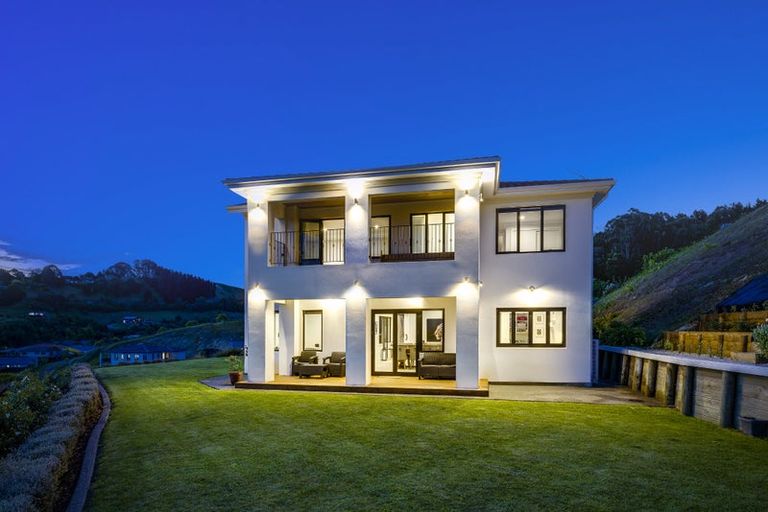 Photo of property in 4 Ridgeway Terrace, Taradale, Napier, 4112