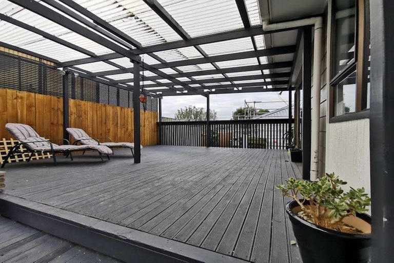 Photo of property in 8 Aquarius Avenue, Glen Eden, Auckland, 0602