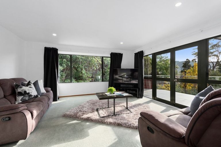 Photo of property in 12c Chatsworth Road, Silverstream, Upper Hutt, 5019