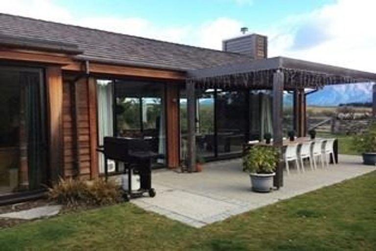 Photo of property in 6 Buckler Court, Jacks Point, Queenstown, 9371