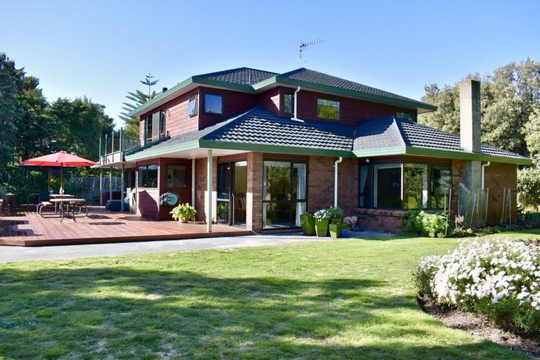 Photo of property in 207 Te Hapua Road, Te Horo, Otaki, 5581