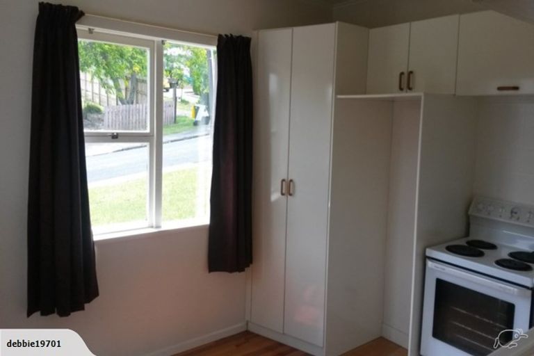 Photo of property in 3 Wiriana Place, Stanmore Bay, Whangaparaoa, 0932