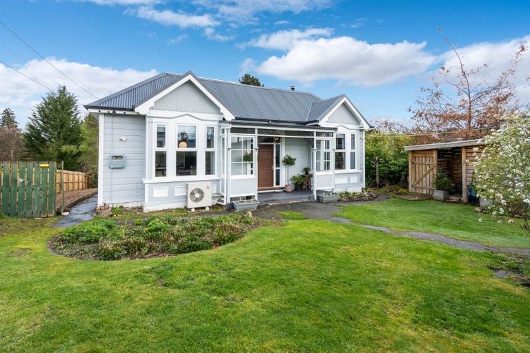 Photo of property in 26 Peel Street, Lawrence, 9532