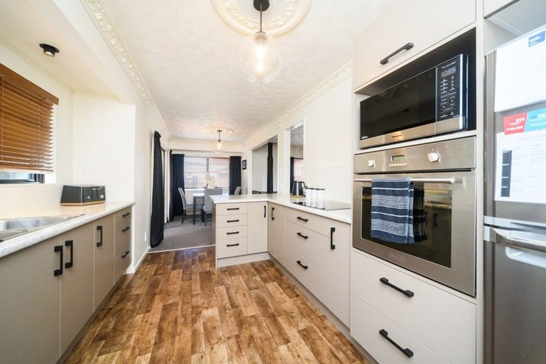 Photo of property in 3 Oak Crescent, Ashhurst, 4810