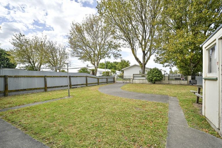 Photo of property in 713-715 Kiwi Street, Camberley, Hastings, 4120