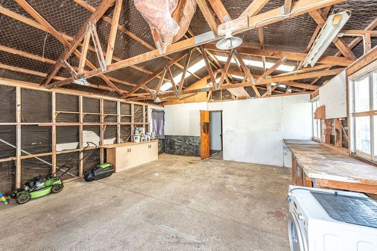 Photo of property in 22 Waitere Street, Marton, 4710