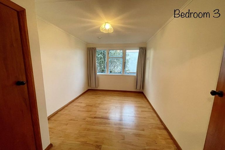 Photo of property in 55 Parakai Avenue, Parakai, 0830