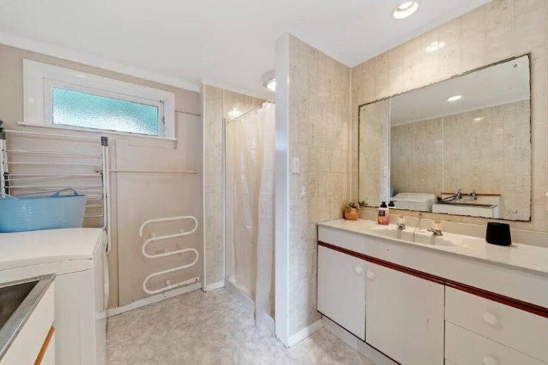 Photo of property in 22 Nelson Street, Foxton Beach, Foxton, 4815