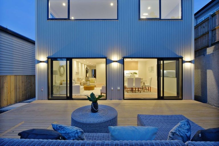 Photo of property in 39 Pacific Heights Road, Orewa, 0931