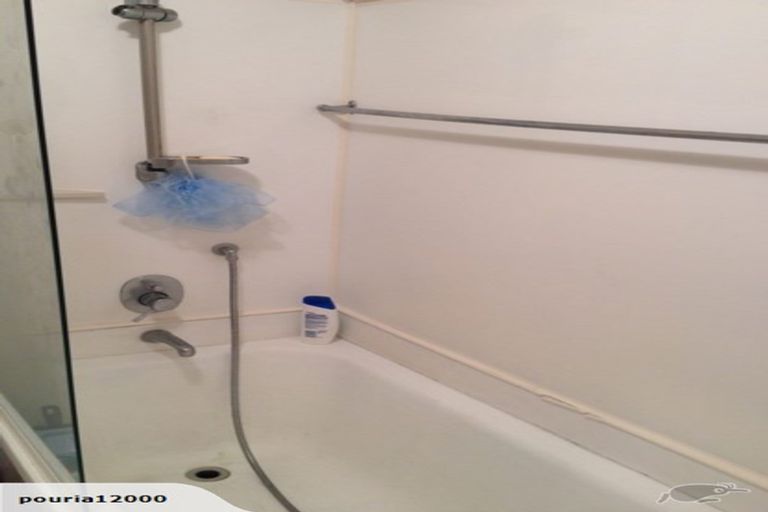 Photo of property in 54 Church Street, Northcote Point, Auckland, 0627