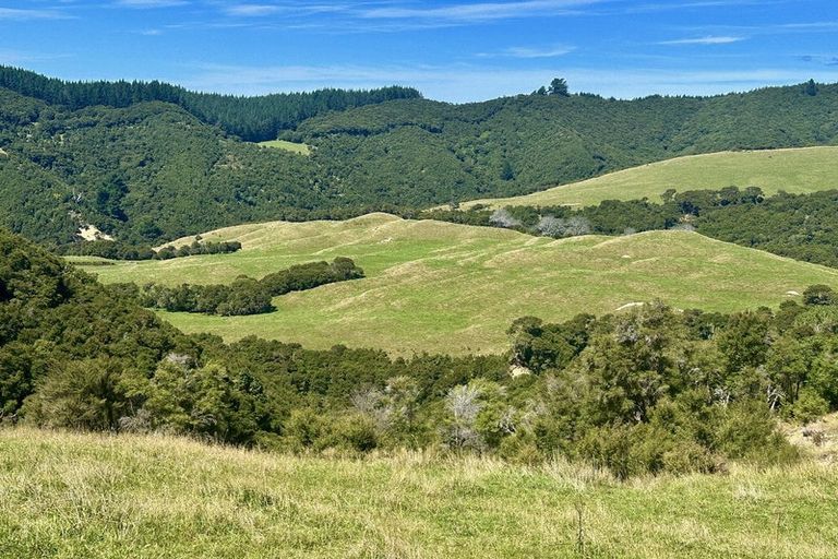 Photo of property in 397 Tuparoa Road, Ruatoria, 4082